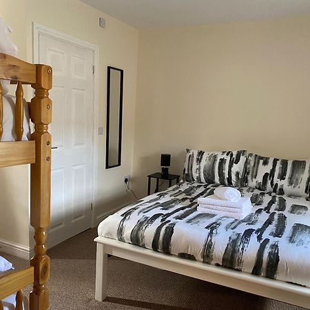 Prince Of Wales Pub And Accommodation Llangollen Εξωτερικό φωτογραφία